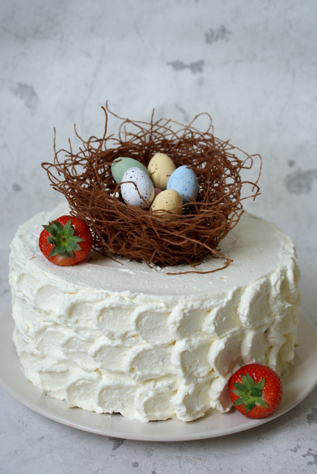 Happy Easter! Happy Wester, Norther and Souther to! – Aardbei en mascarpone&nbsp;chocoladetaart